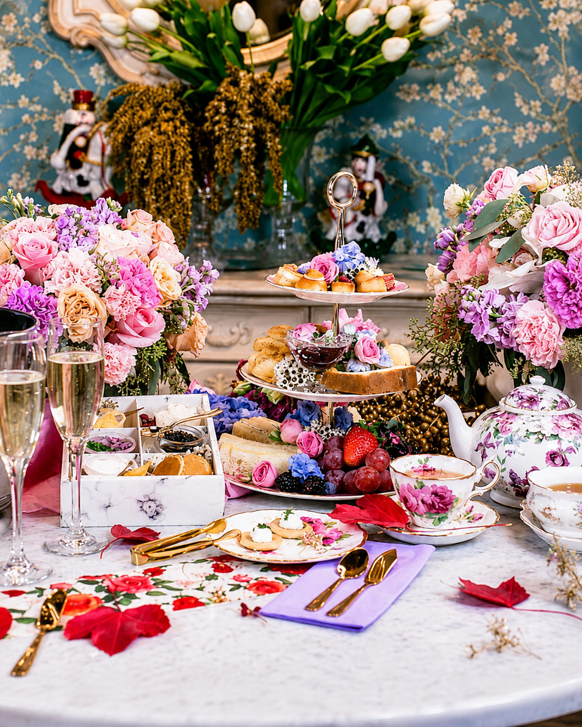 Reserve Your Tea Set